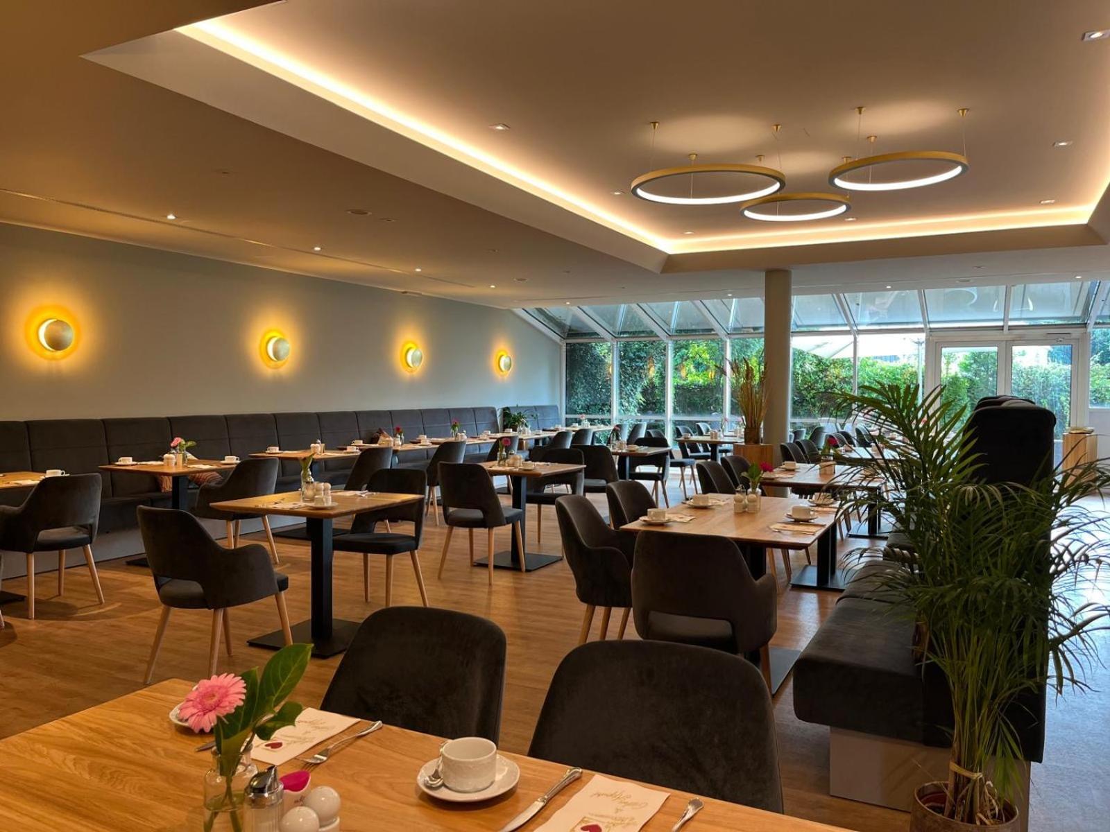Hotel Restaurant Bullerdieck Garbsen Exterior foto